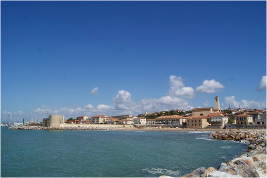 San Vincenzo Italy Map Widok Na Miasto Od Strony Plaa Y Bild Von Marina Di San Vincenzo