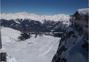 Courchevel France Map Vue Sur Courchevel 1850 Au 1er Plan Et Mont Blanc Au Fond