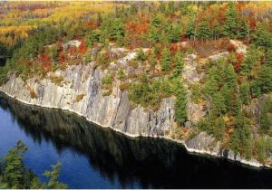 Crane Lake Minnesota Map Grassy Bay Cliffs In the Fall Picture Of Voyagaire Houseboats