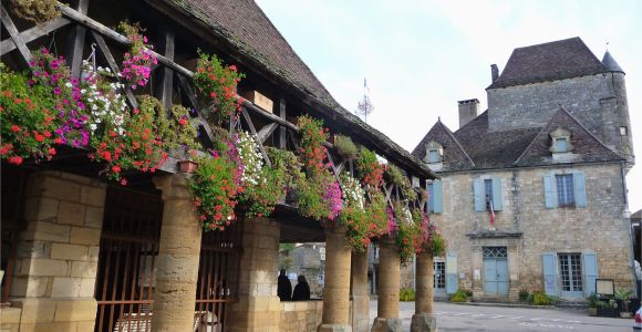 Domme France Map File townhall and the Cave In the Centre Of Domme Above the