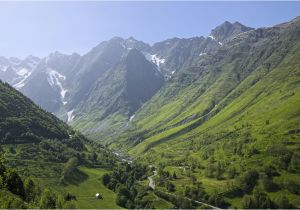 Map Of France with Mountain Ranges the Pyrenees Mountain Range In France