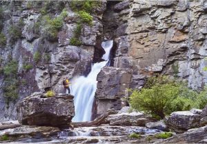 North Carolina Waterfalls Map Discover 10 Beautiful Waterfalls Near Charlotte