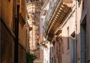 Ragusa Italy Map Scicli Light Street En 2019 Italy Travel Ragusa Sicily Y Italy