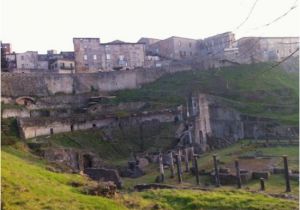 Volterra Italy Map Volterra Roman theater Ruins Volterra Italy Picture Of Teatro